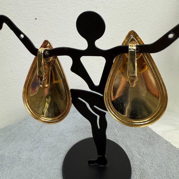 Vintage Red Enamel Gold Tone Teardrop Clip-on Earrings - Picture 5 of 5